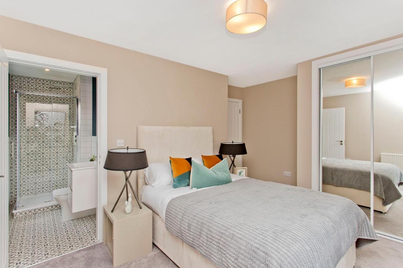 Modern City Centre 2 Bedroom 2 Bathroom Apartments, Main Door Ground With Private Parking 에든버러 외부 사진